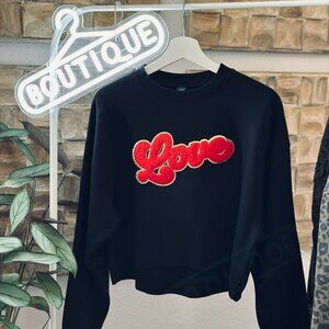 Cropped black red Love Sweatshirt Chenille Patch